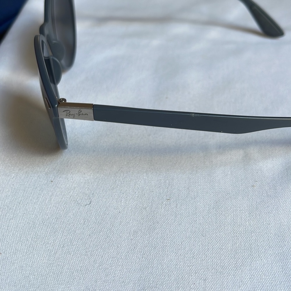 RAY BAN 4296 6332/88 50 21 150 Lite Force. Matte dark gray frames, silver lenses - Picture 4 of 8
